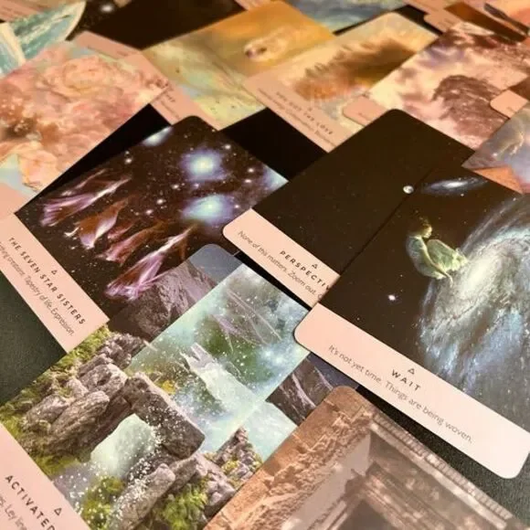 Set of 2 Tarot Card Decks & 1 Oracle Deck - Picture 8 of 10